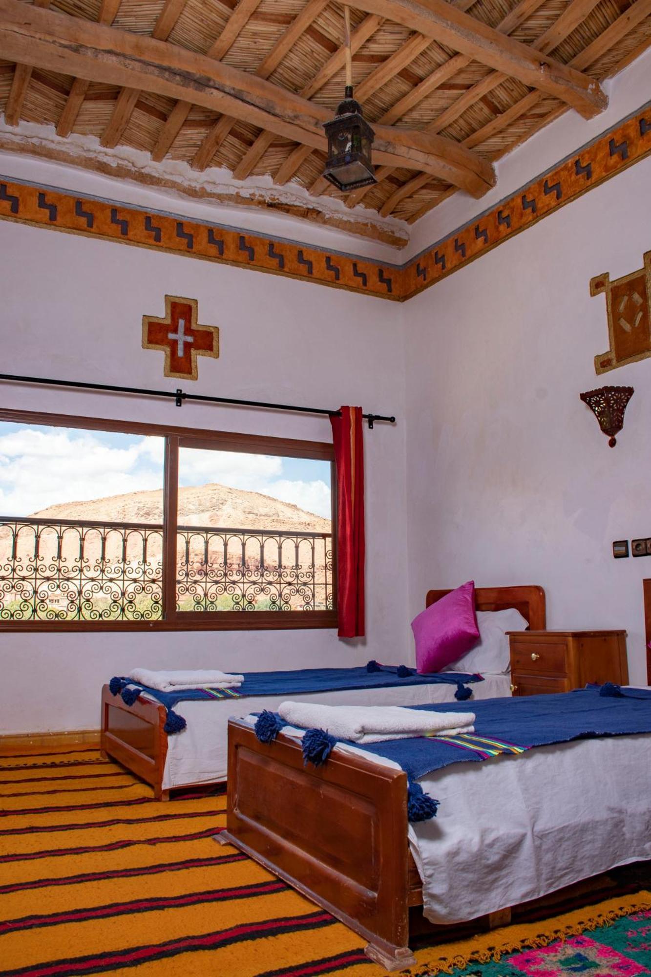 Hotel Awayou Bou Drarar Exteriör bild