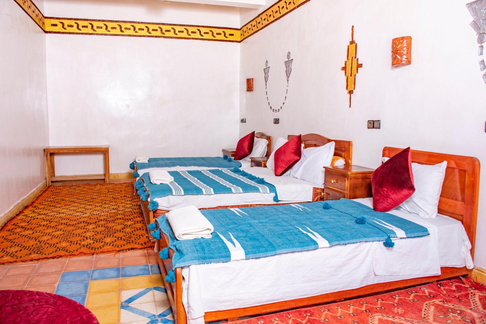 Hotel Awayou Bou Drarar Exteriör bild