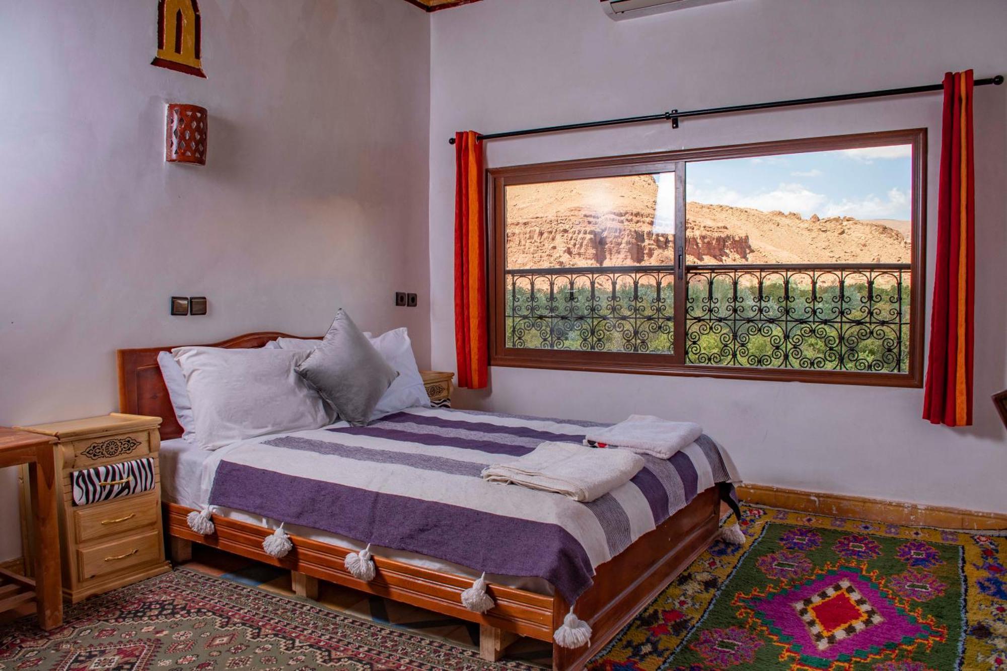 Hotel Awayou Bou Drarar Exteriör bild